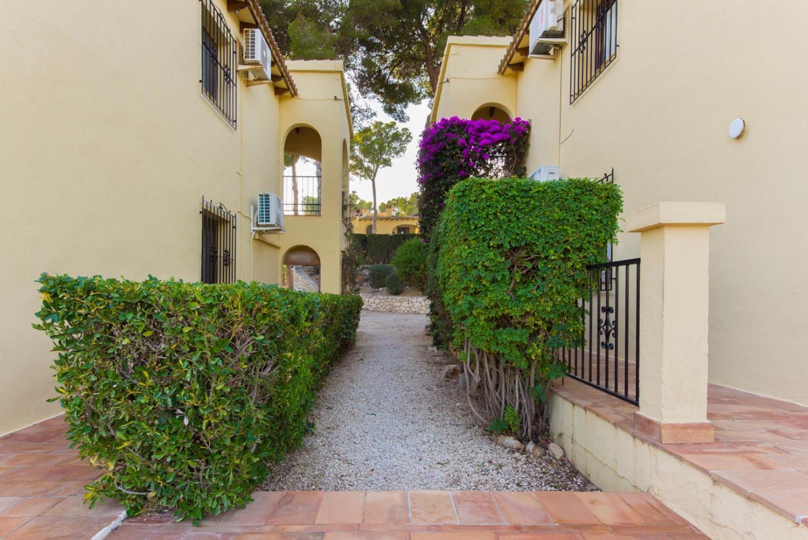 Apartamento En Moraira Con Piscina Luaran gambar